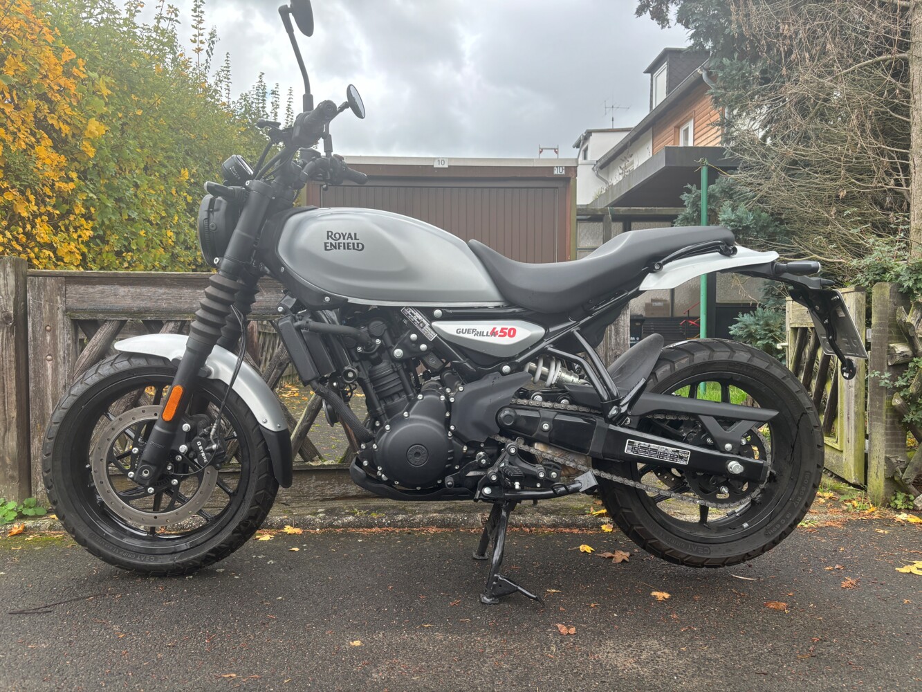 Royal Enfield Guerilla 450