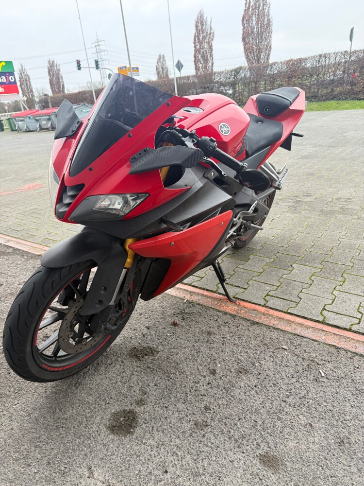 Yamaha YZF R125