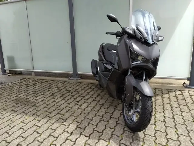 Yamaha Xmax