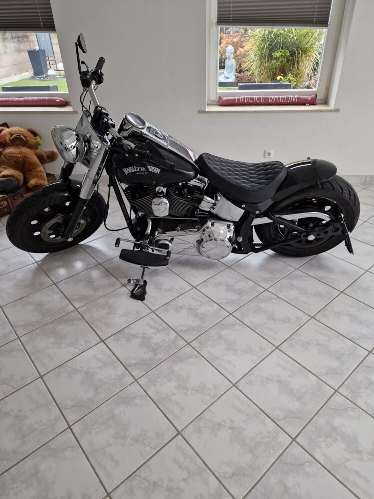 Harley-Davidson Softail FLSTC
