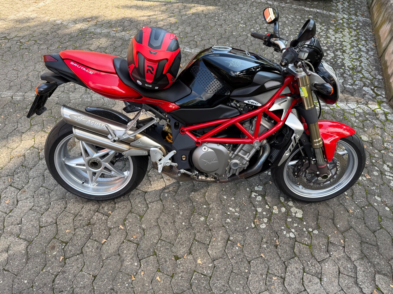MV Agusta Brutale 910 S