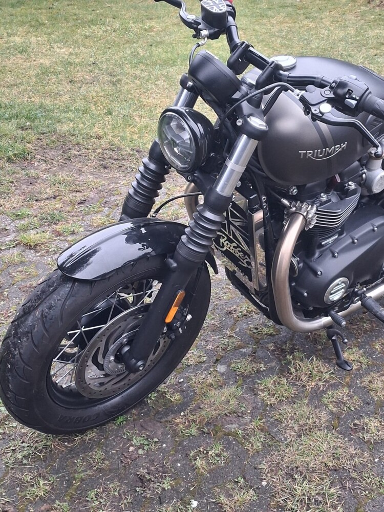 Triumph Bonneville Bobber