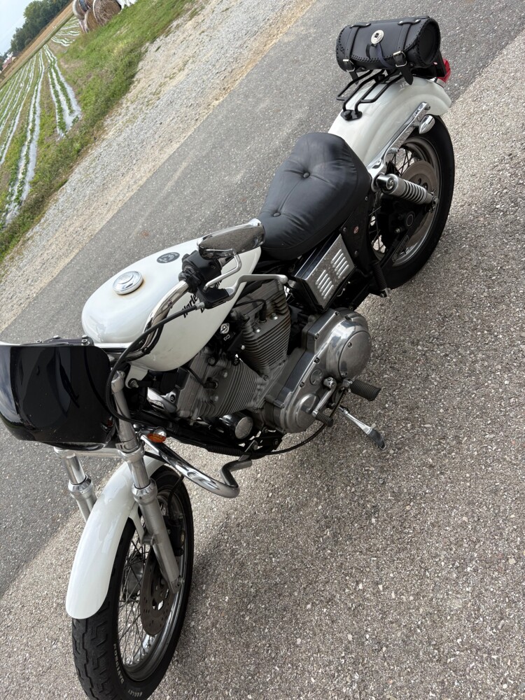 Harley-Davidson Sportster 883