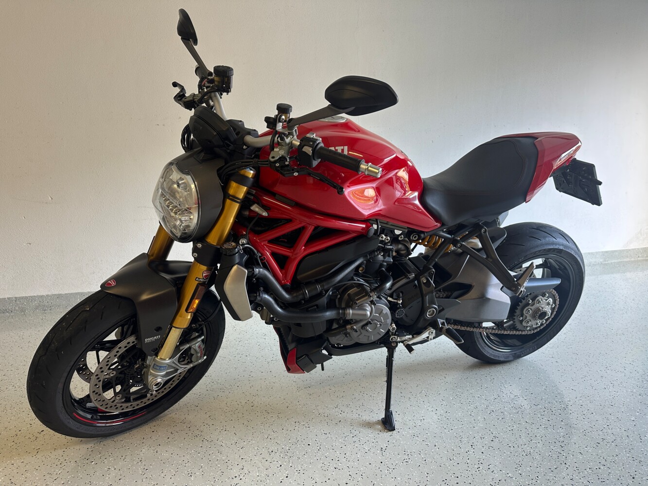 Ducati Monster 1200 S