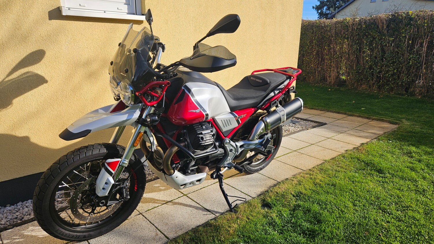 Moto Guzzi V85 TT